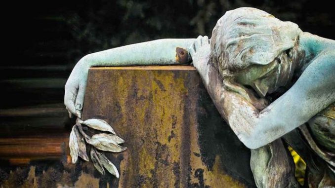 What-is-chronic-fatigue-syndrome-Causes-symptoms-and-treatment-770x402